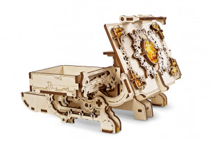 Mechanical model kit «The Amber Box»