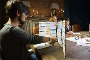 Master’s Screen mechanical wooden device for tabletop games