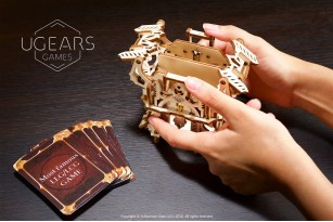 Deck Box: device kit for card games
