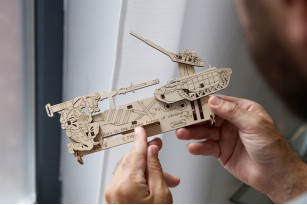 Fire and Forget model kit