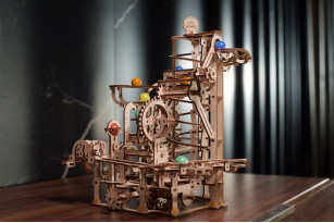Marble Run Spiral Hoist model kit