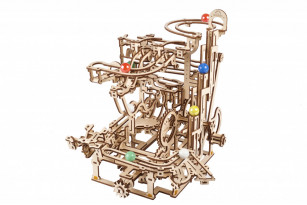 Marble Run Tiered Hoist model kit