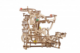 Marble Run Tiered Hoist model kit
