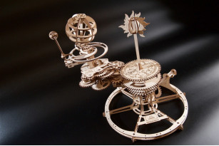 Mechanical Tellurion model kit