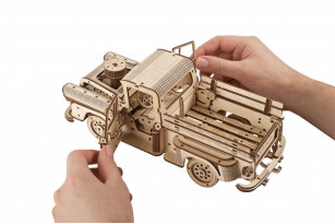 Pickup Lumberjack model kit