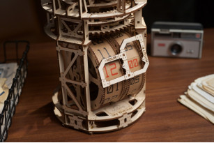 Sky Watcher Tourbillon Table Clock mechanical model kit