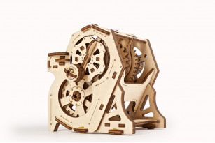 «Gearbox» educational mechanical model kit