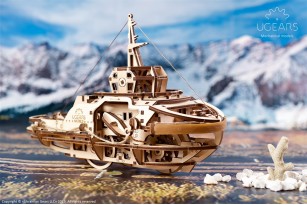 Tugboat mechanical model kit